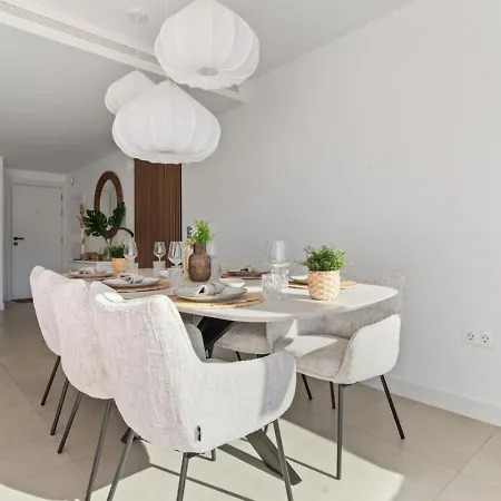 Estepona Retreat 3Br With Ocean Views - Fitness, Pool And Wellness Access Appartement
