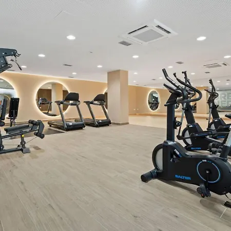 Appartement Estepona Retreat 3Br With Ocean Views - Fitness, Pool And Wellness Access *