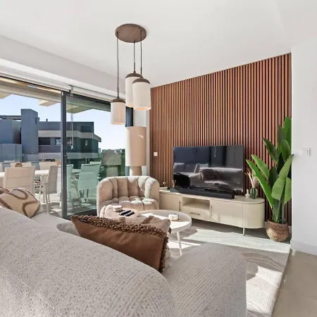 Estepona Retreat 3Br With Ocean Views - Fitness, Pool And Wellness Access Appartement Estepona